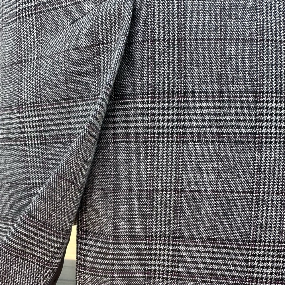 Banana Republic Factory Downtown Plaid Blazer - Size 6 - Picture 8 of 11